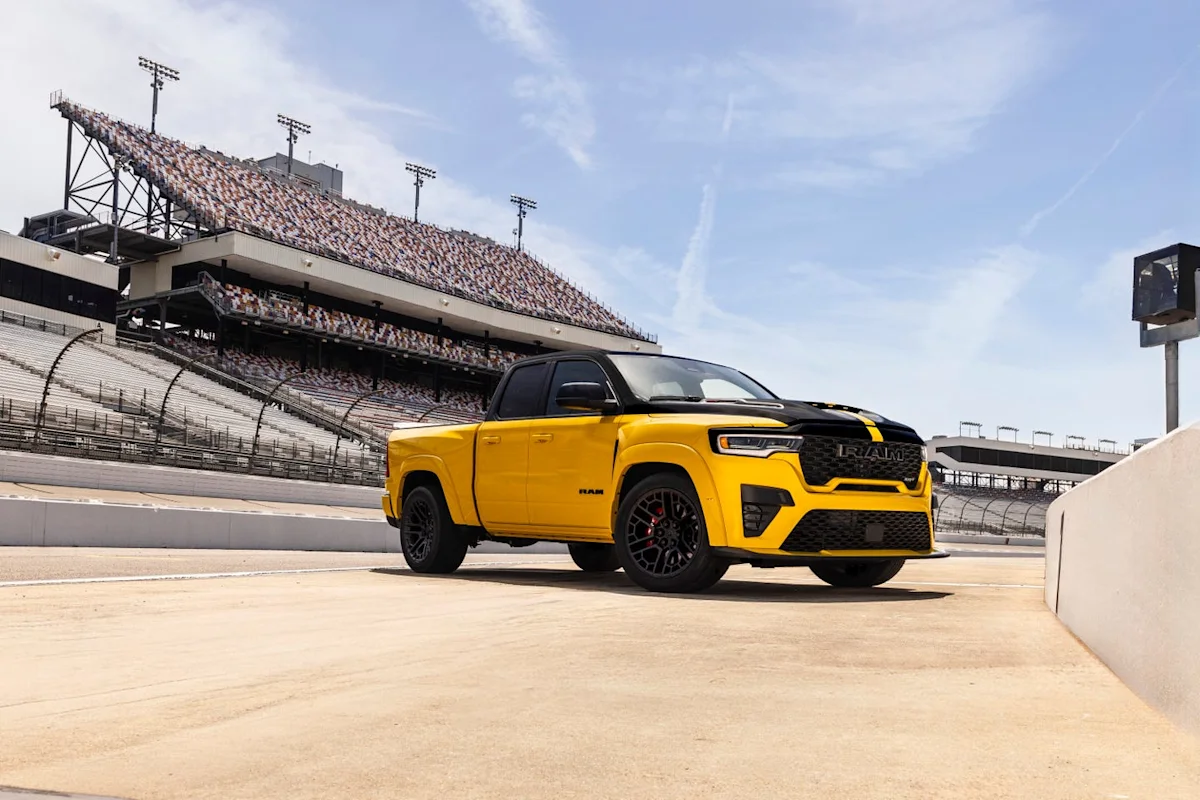 2027 Ram 1500 Rumble Bee street truck performance model