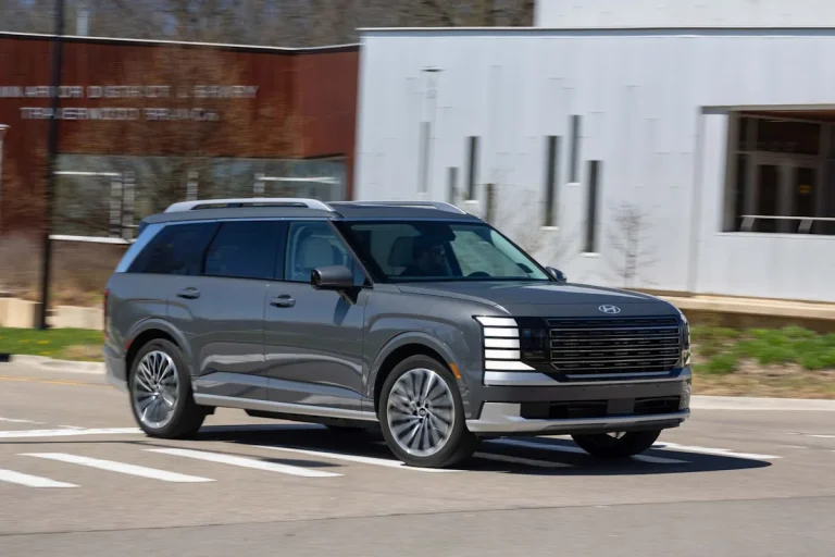 2026 Hyundai Palisade Hybrid Calligraphy trim undergoing long-term evaluation testing
