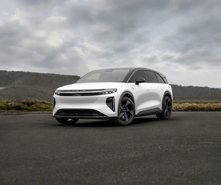Exterior view of the 2027 Lucid Gravity GT-S electric SUV with blue brake calipers