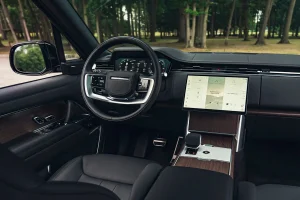 Interior view of the 2026 Land Rover Range Rover featuring Pivi Pro touchscreen