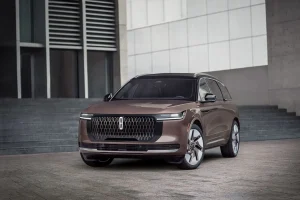 The 2027 Lincoln Nautilus parked on a scenic road