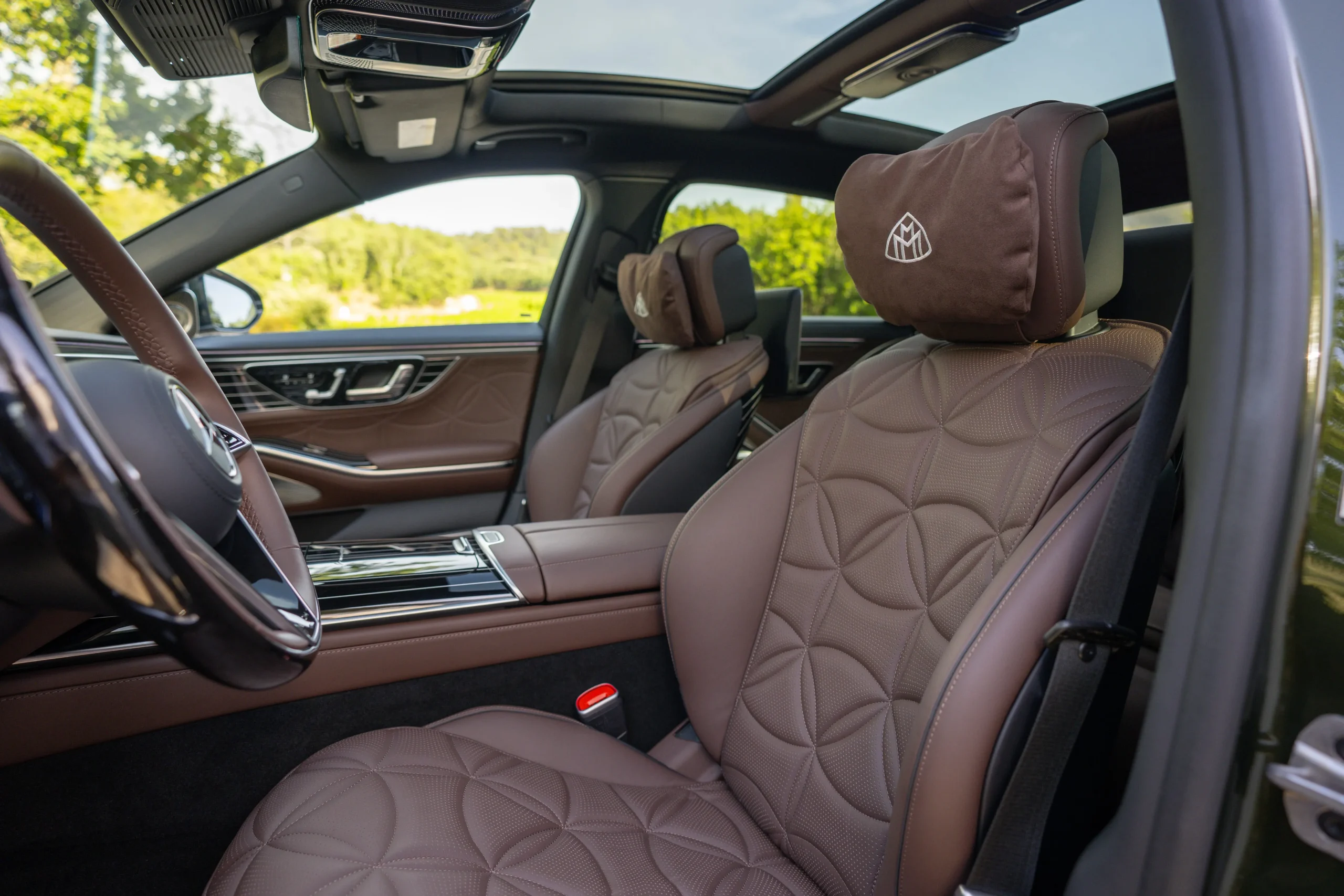 The luxurious leather interior and dashboard of the 2027 Mercedes-Maybach S580