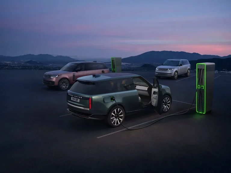 View Exterior Photos of the 2027 Land Rover Range Rover Electric